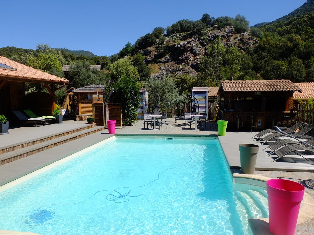 A Dodolela Bed and Breakfast Omessa Buitenkant foto